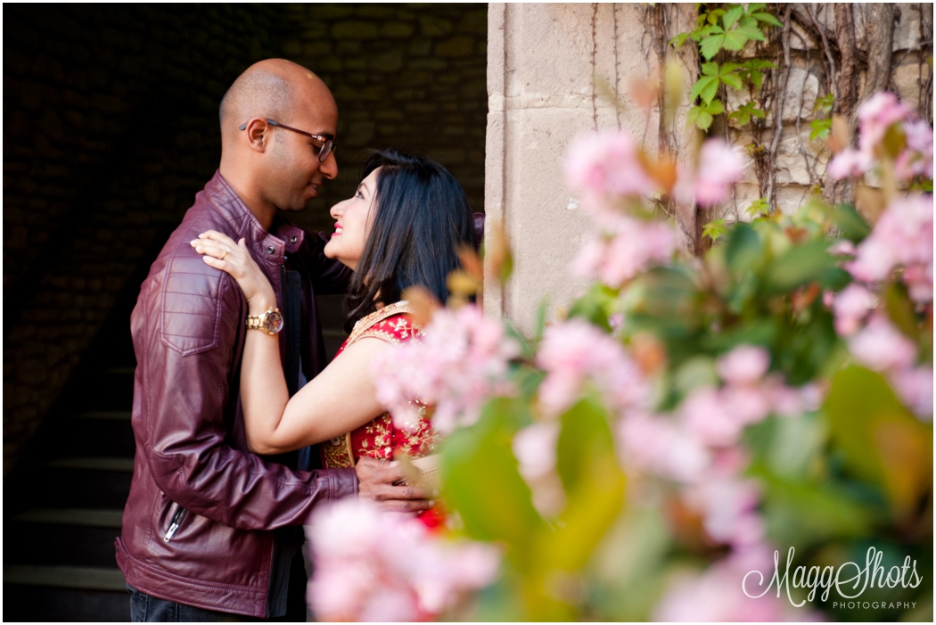 Engagement session at the Las Colinas Canals