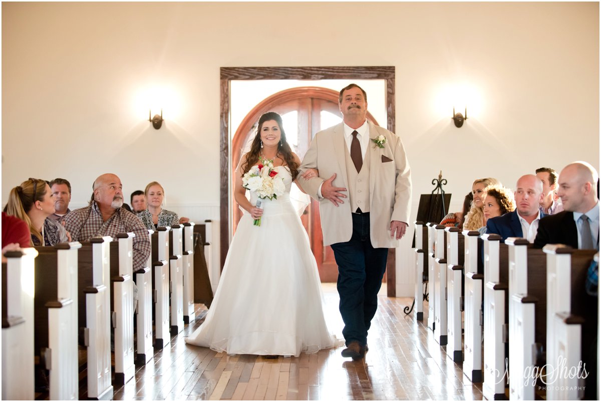 Wedding at Rustic Grace Estate, Wedding Photography by MaggShots Photography, DFW Wedding Photographer