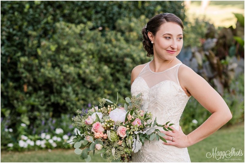 MaggShots Photography, Dallas Wedding photographer, North Texas Wedding Photographer, DFW Wedding Photographer, Dallas Country Club, Dallas Country Club Wedding Photographer, Dallas Country Club wedding, Dallas Country Club Bridals, Bridal portraits at the Dallas Country Club