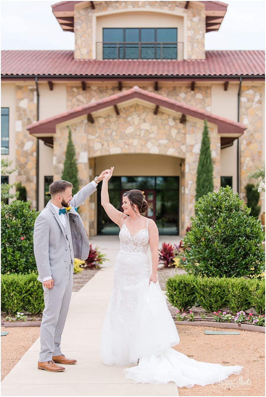 MaggShots Photography, DFW Wedding Photographer, Verona Villa Wedding Photographer, Verona Villa, Wedding Photographer, Verona Villa Wedding, romantics, bride and groom, bride and groom portraits, dancing, spin