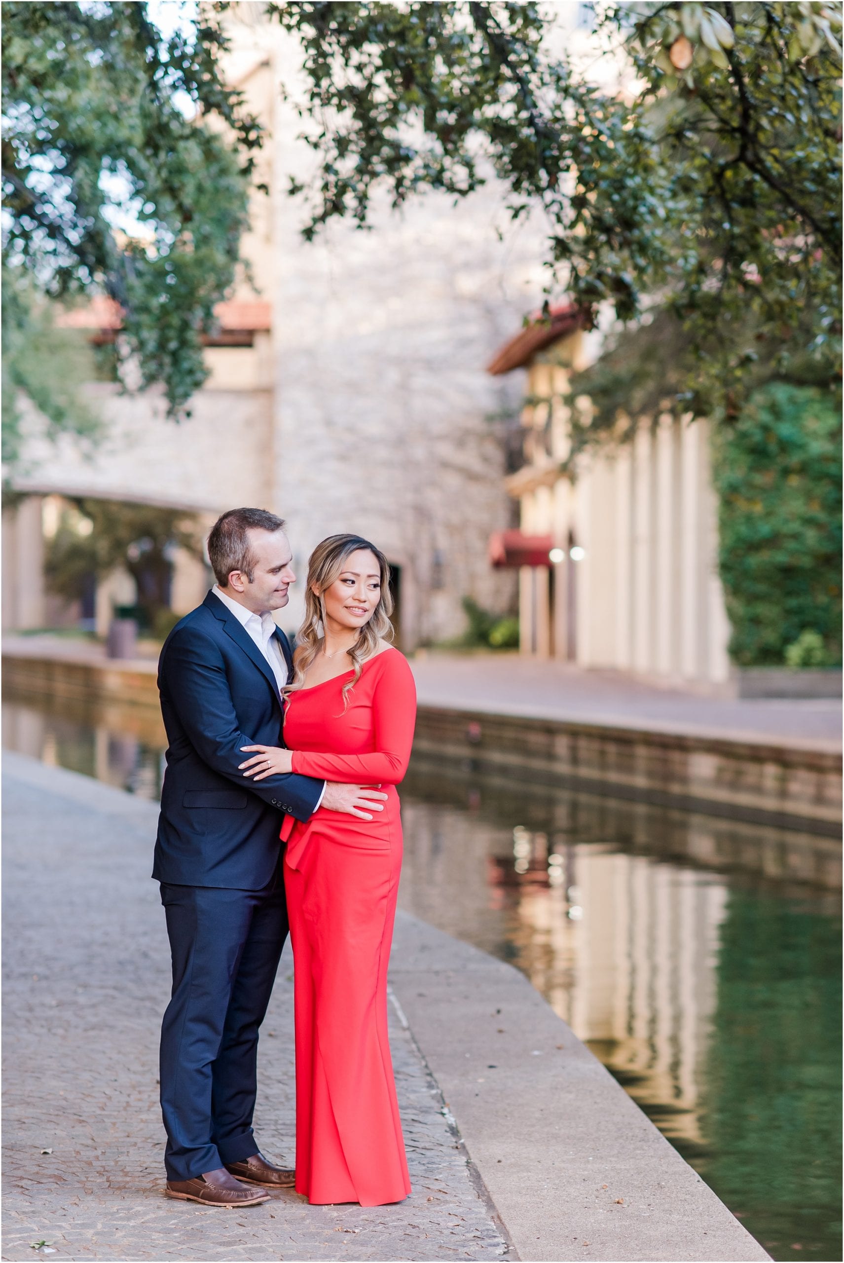 MaggShots Photography, DFW engagement Photographer, Las Colinas Canals engagement Photographer, Las Colinas Canals, Las Colinas engagements, Las Colinas Photographer, Dallas engagement Photographer,